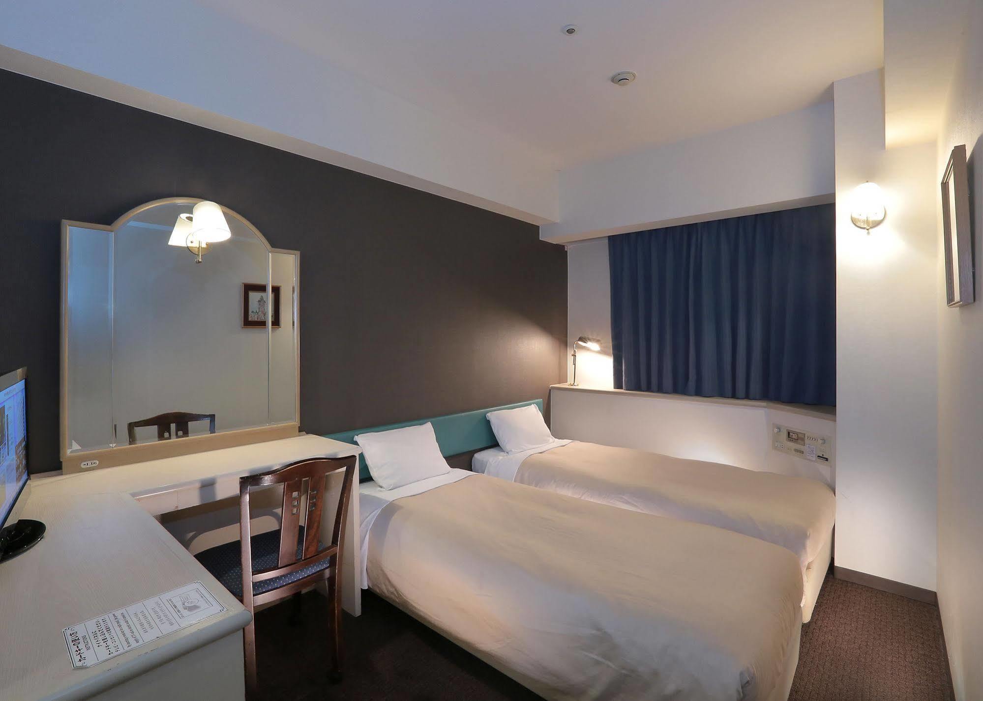 Yokohama Isezakicho Washington Hotel Kültér fotó