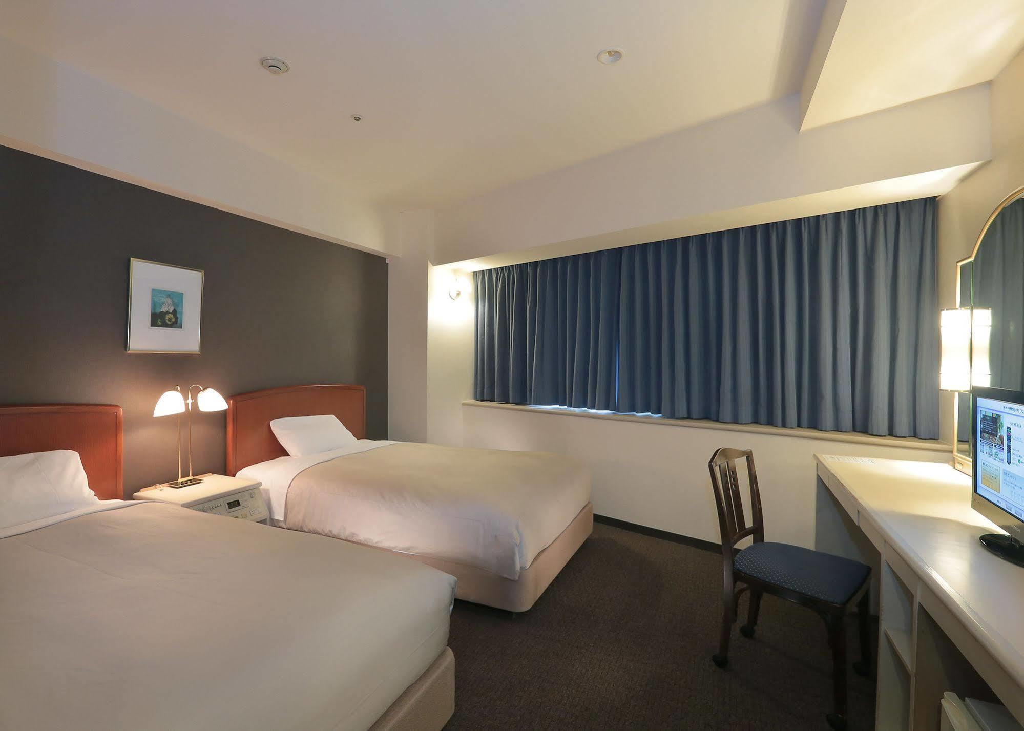 Yokohama Isezakicho Washington Hotel Kültér fotó